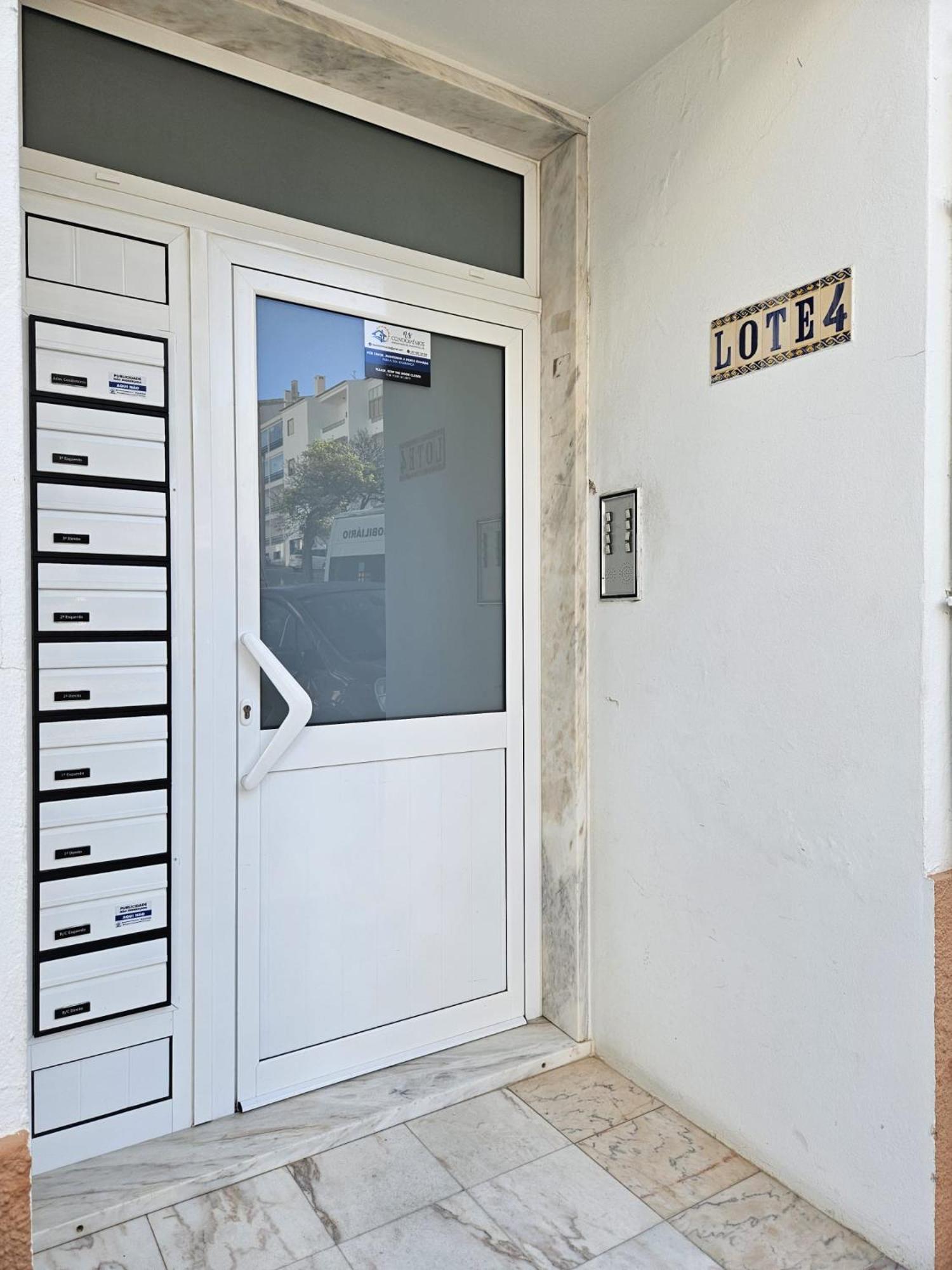 Apartamento Retiro Do Sol Lagos Exterior foto
